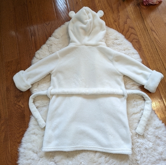 BABY Gap soft Brannan bear fuzzy robe white 12-18 months - Picture 5 of 8
